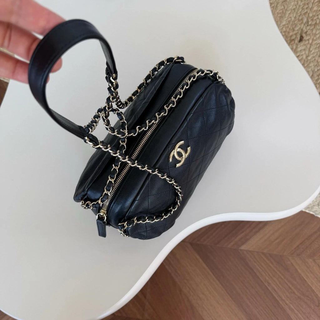 Chanel Calfskin Hobo Chain Shoulder Bag Black Gold Used Women Classic