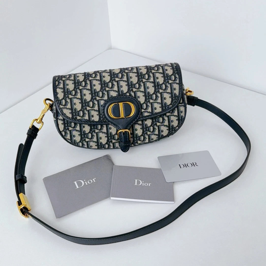 Excellent Christian Dior Bobby East West Oblique Canvas Shoulder Bag Crossbody