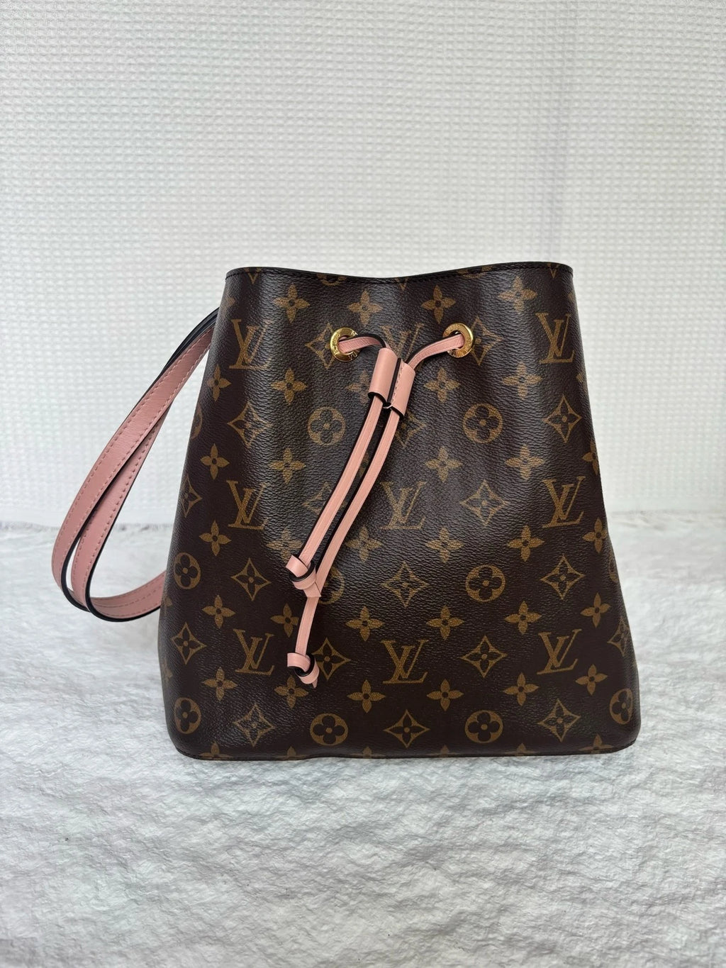 Louis Vuitton Women's Canvas Bucket Bag