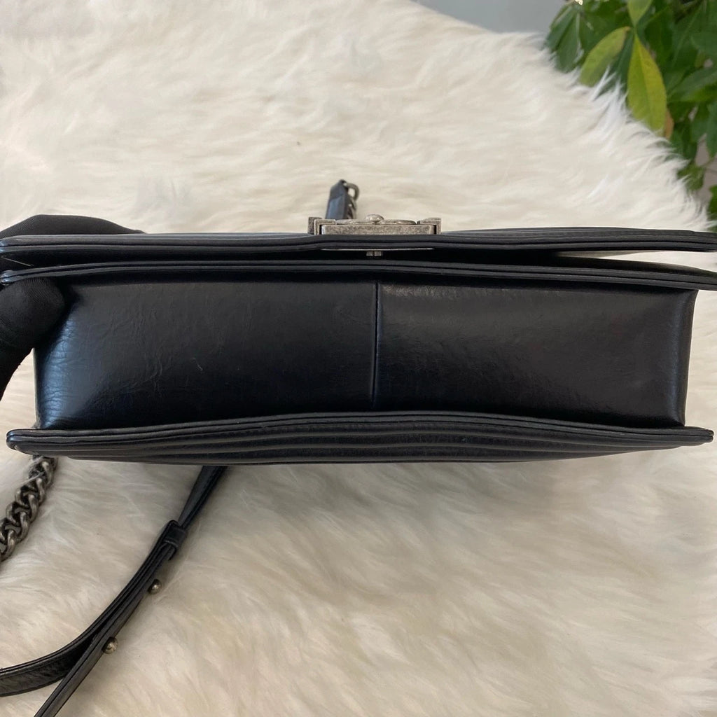 Chanel Le Boy Large Chain Shoulder Bag Black Silver Quilted Classic