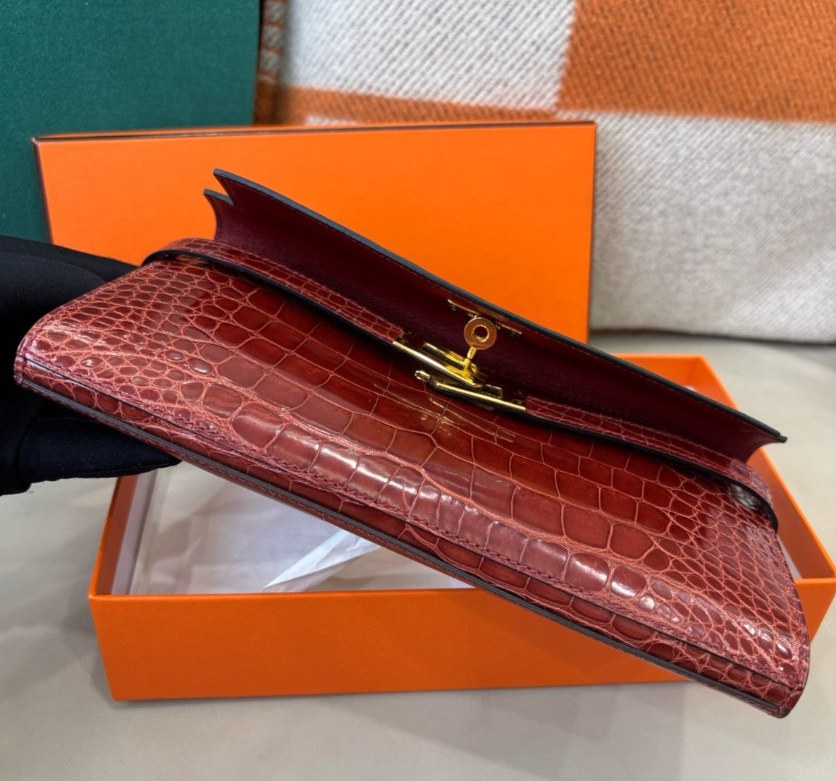 Hermes Kelly Long Wallet Red Gold Clutch Used Women Classic Fashion
