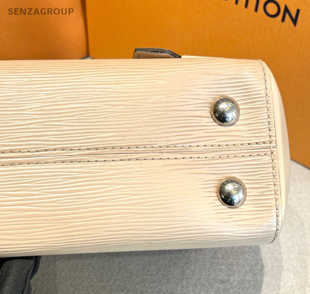 Louis Vuitton Cluny BB Epi Top Handle Bag Crossbody Beige Silver Women Classic