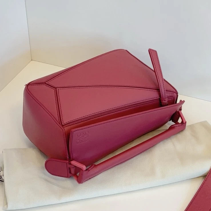 Excellent Loewe Puzzle PM Pink Handbag Crossbody with Detachable Strap