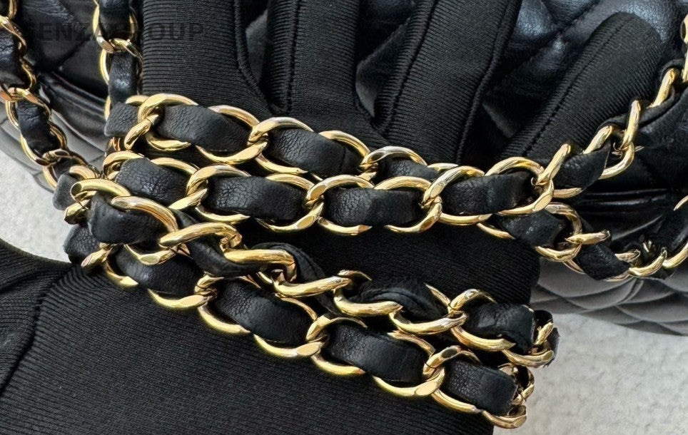 Chanel Classic Flap Lambskin MM Chain Shoulder Bag Black Gold Used Women