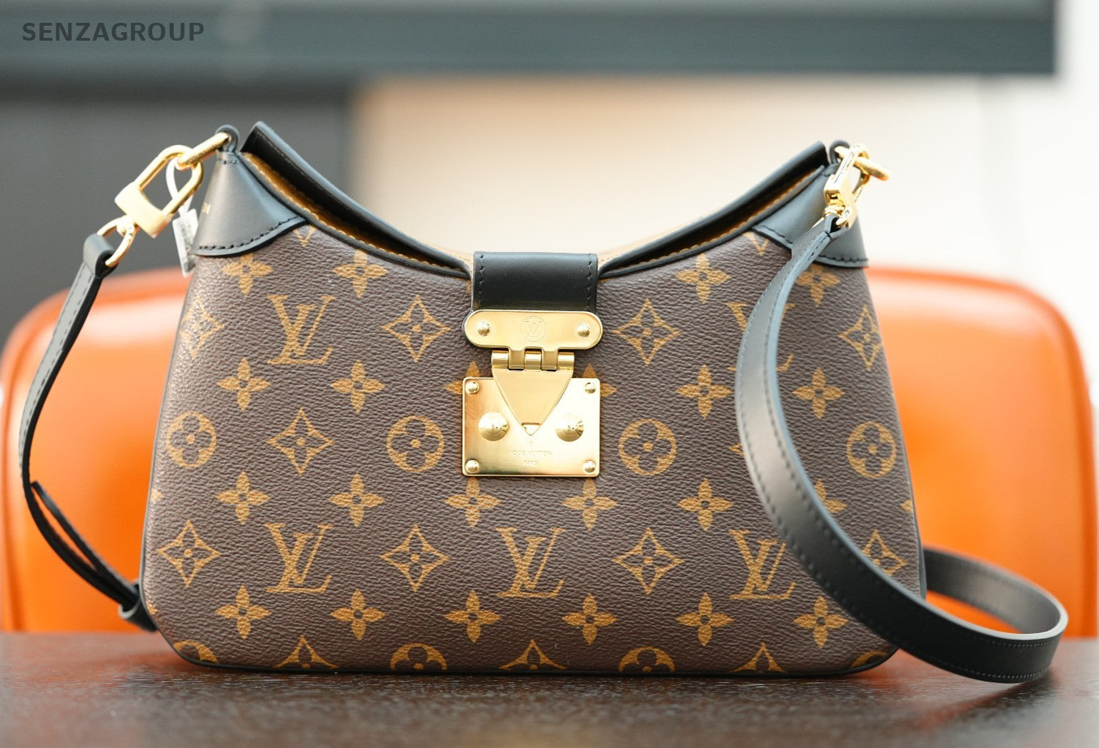 Louis Vuitton Twinny Shoulder bag Monogram Crossbody Women Almost Brand NEW