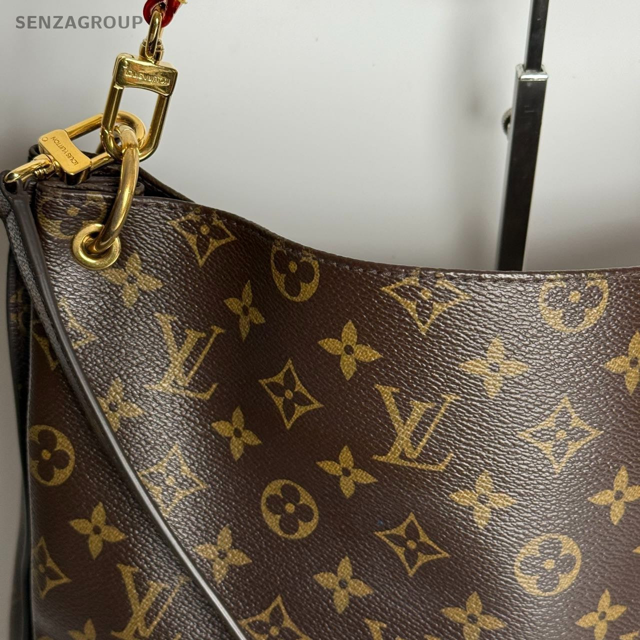 SJ0001 Louis Vuitton Hobo bag