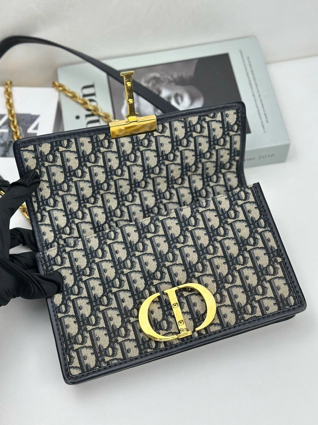 Excellent Christian Dior Montaigne30 Oblique Canvas Black Gold Shoulder Bag