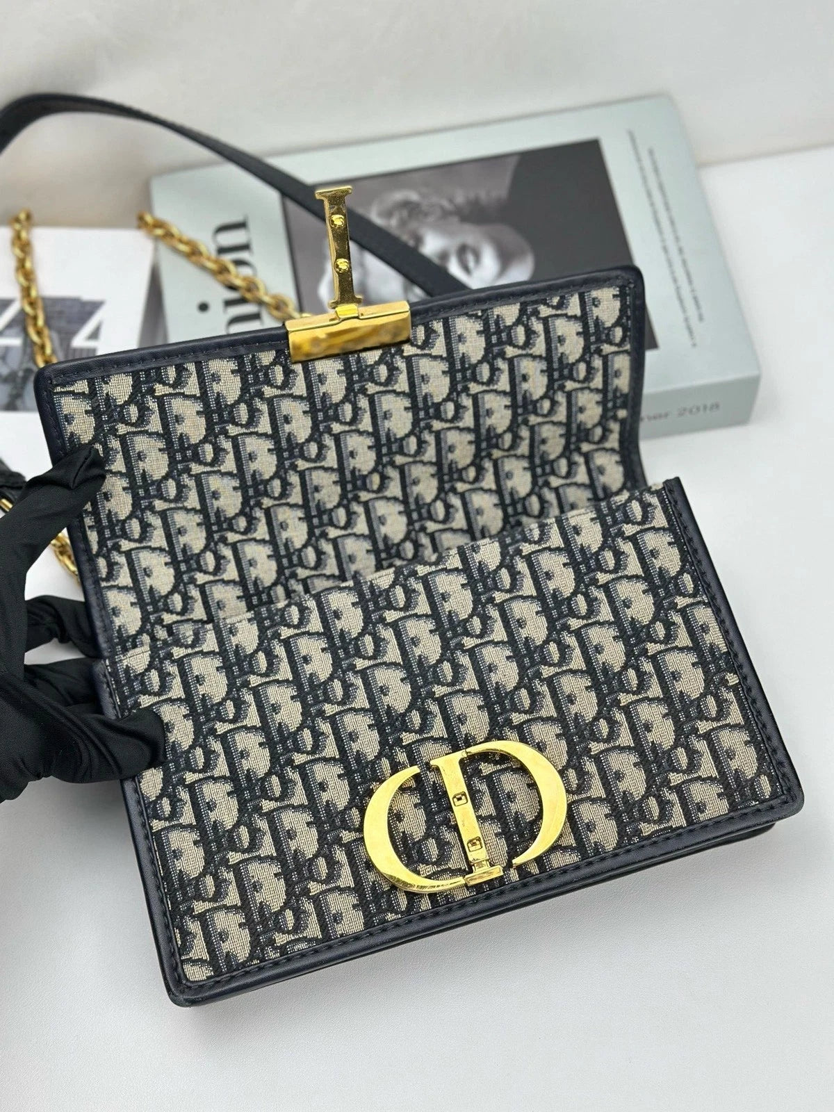 Excellent Christian Dior Montaigne30 Oblique Canvas Black Gold Shoulder Bag