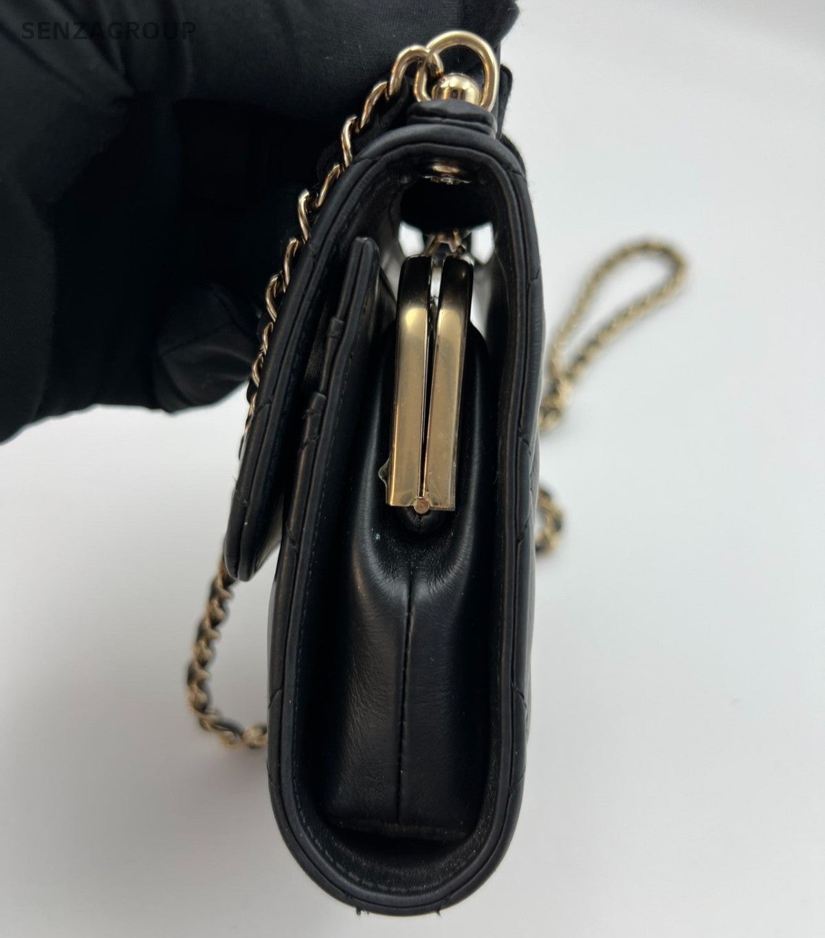 Chanel Diamond Mini Calfskin Chain Shoulder Crossbody Black Gold Women Classic