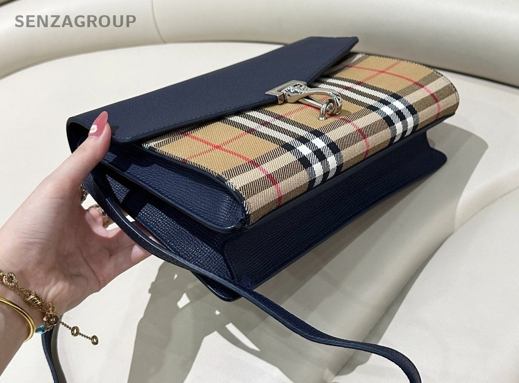 Burberry Canvas Leather Shoulder Crossbody Bag Women Multicolor Almost Brand new