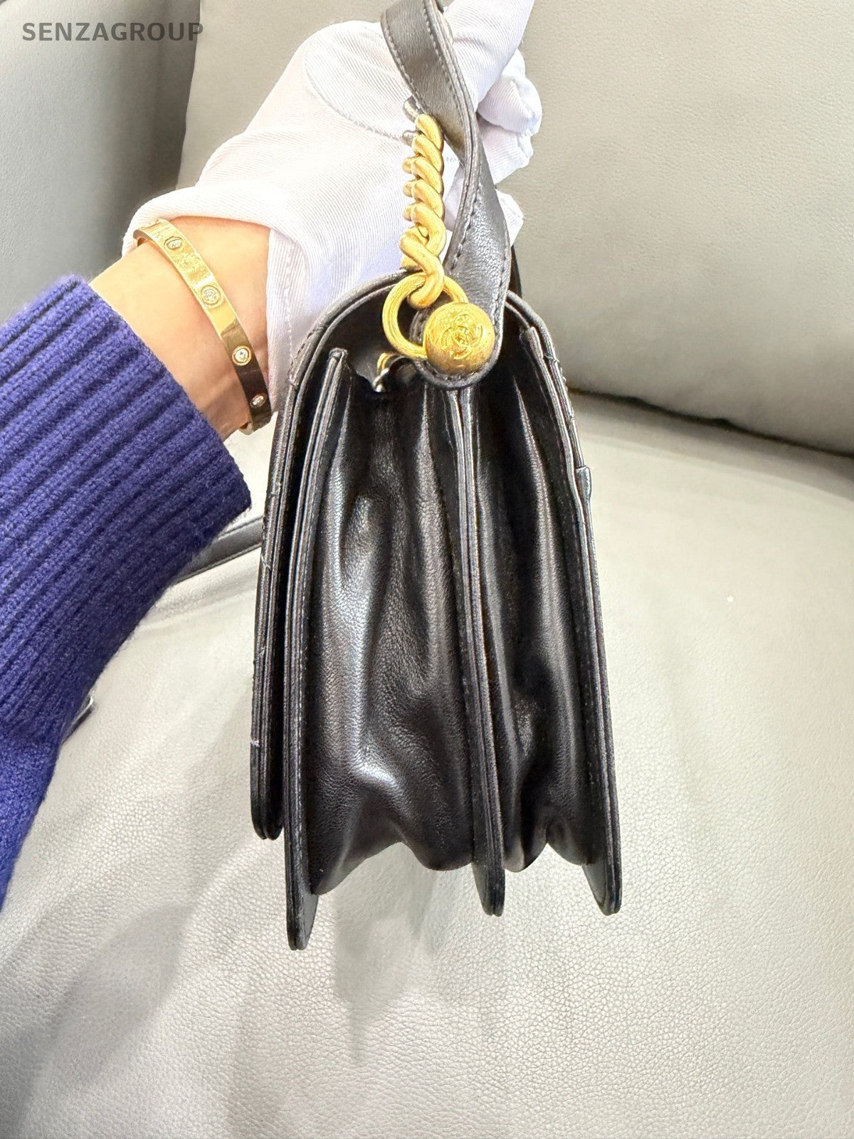 CHANEL Diamond Pattern Chain Shoulder bag Black Gold Women Classic