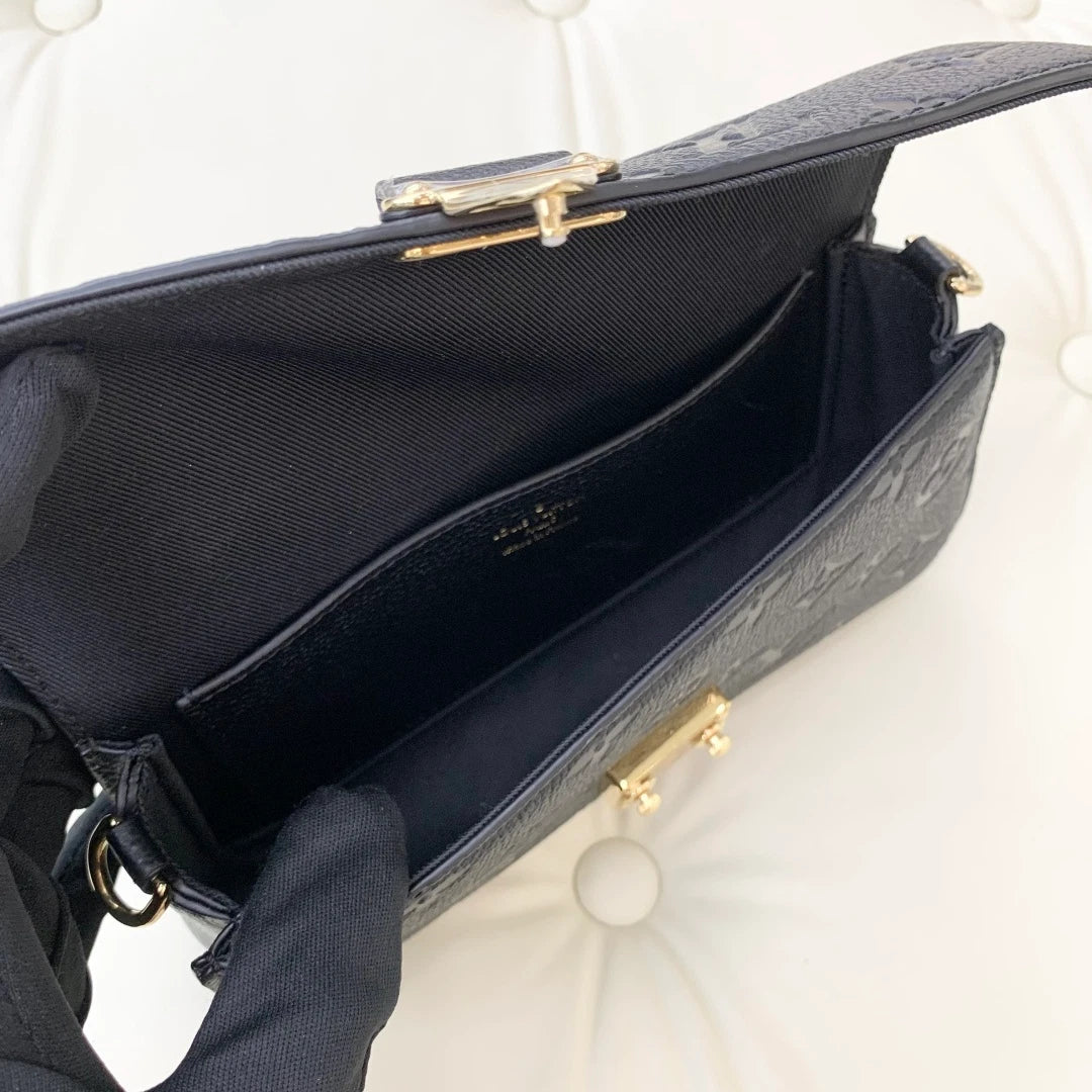 Louis Vuitton Metis Calfskin WOC Chain Shoulder Bag Crossbody Black Gold S