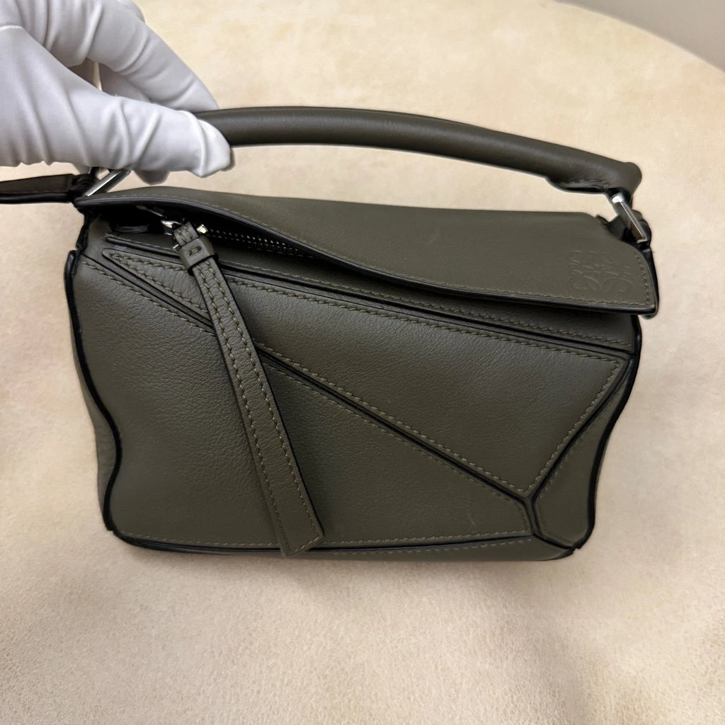 LOEWE Calfskin Puzzle Mini Green Crossbody Bag For Women