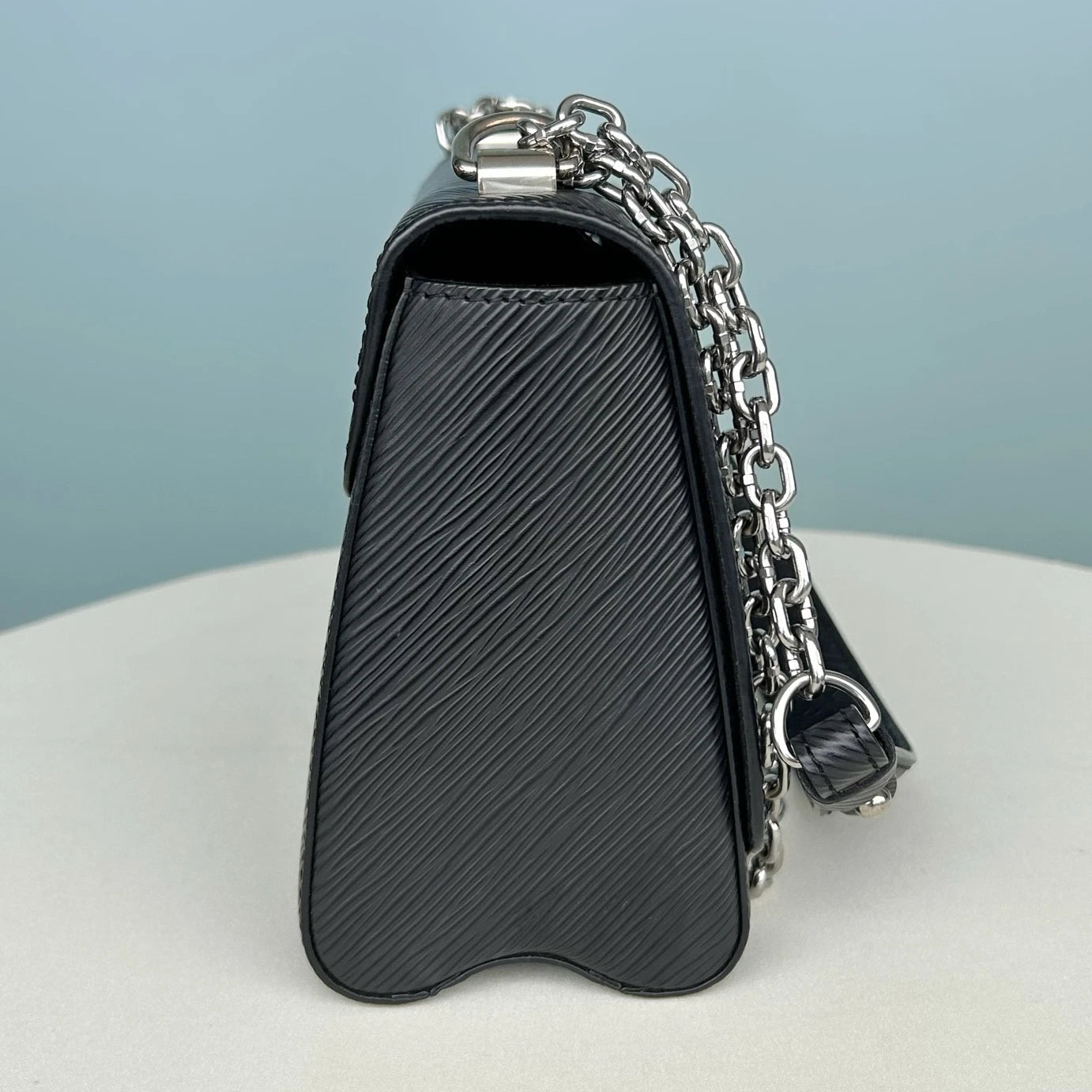 Louis Vuitton Twist MM Epi Leather Chain Shoulder Bag Crossbody Black Women