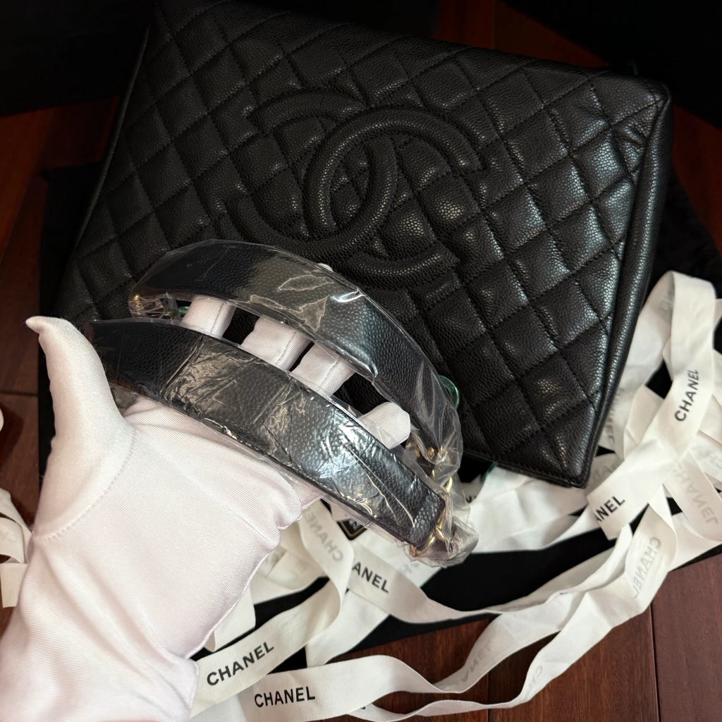 Chanel GST Chain Shoulder Bag Black Gold Diamond Used Women Classic