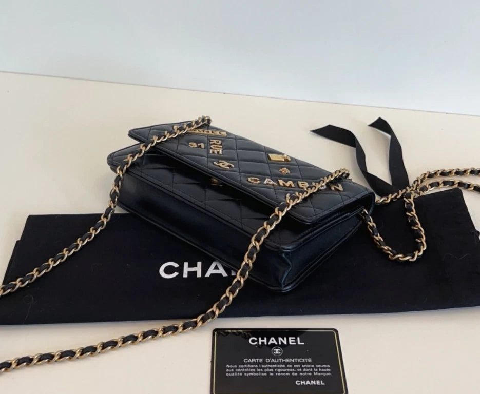 Chanel Woc Diamond Shoulder Bag Crossbody Bag Black Excellent