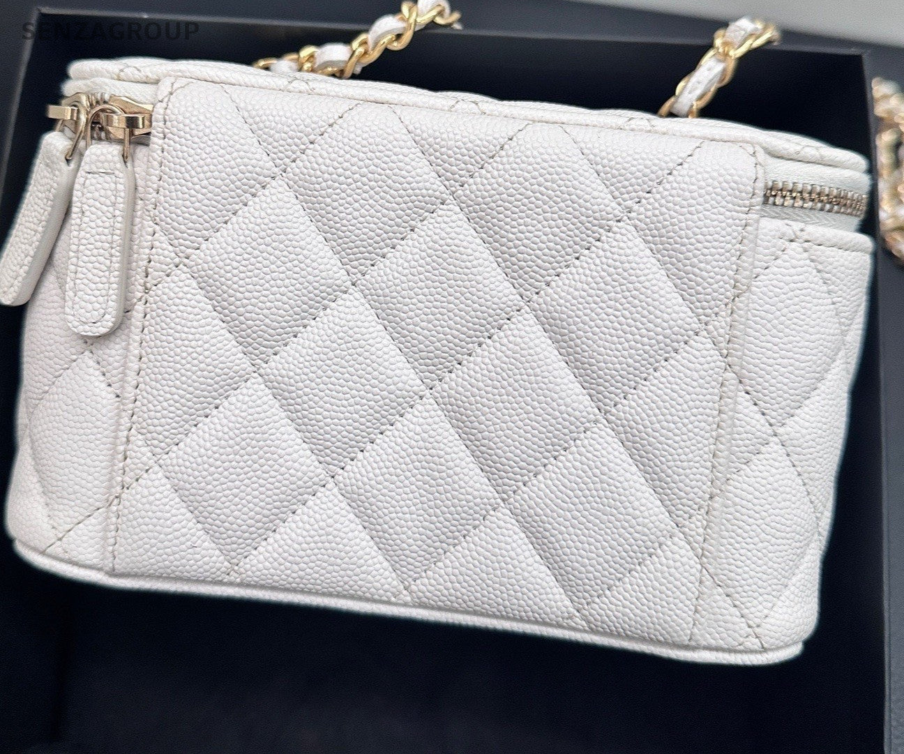 Chanel Poker Chain Shoulder Bag Crossbody White Gold Women Classic