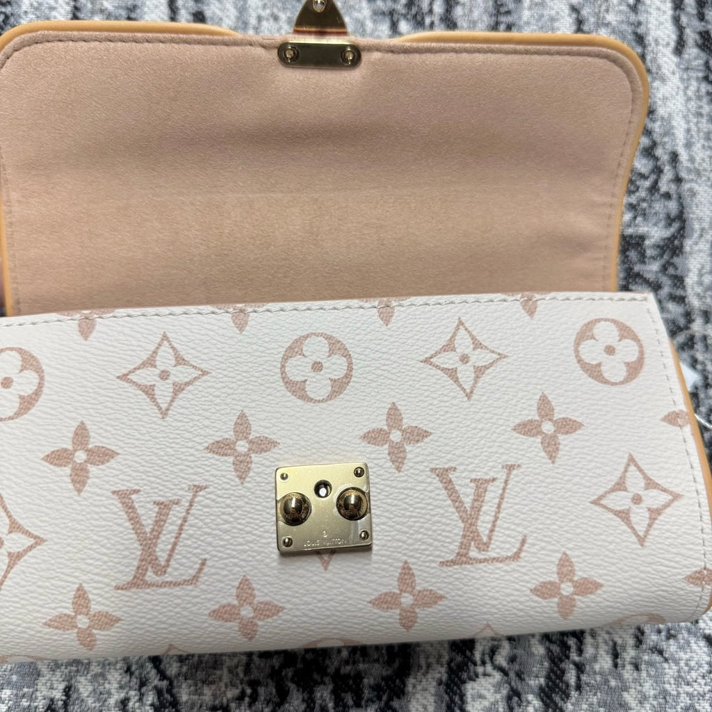 Louis Vuitton Dune Pochette Camille WOC Crossbody Bag For Women