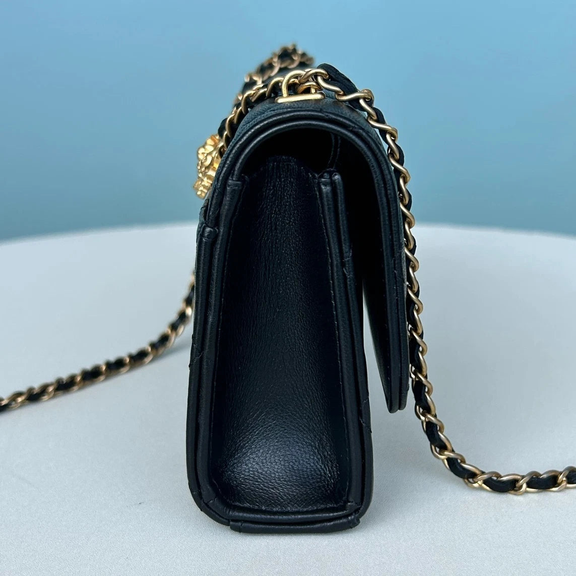 Chanel Lambskin Chain Shoulder Crossbody Diamond Black Gold Women Classic
