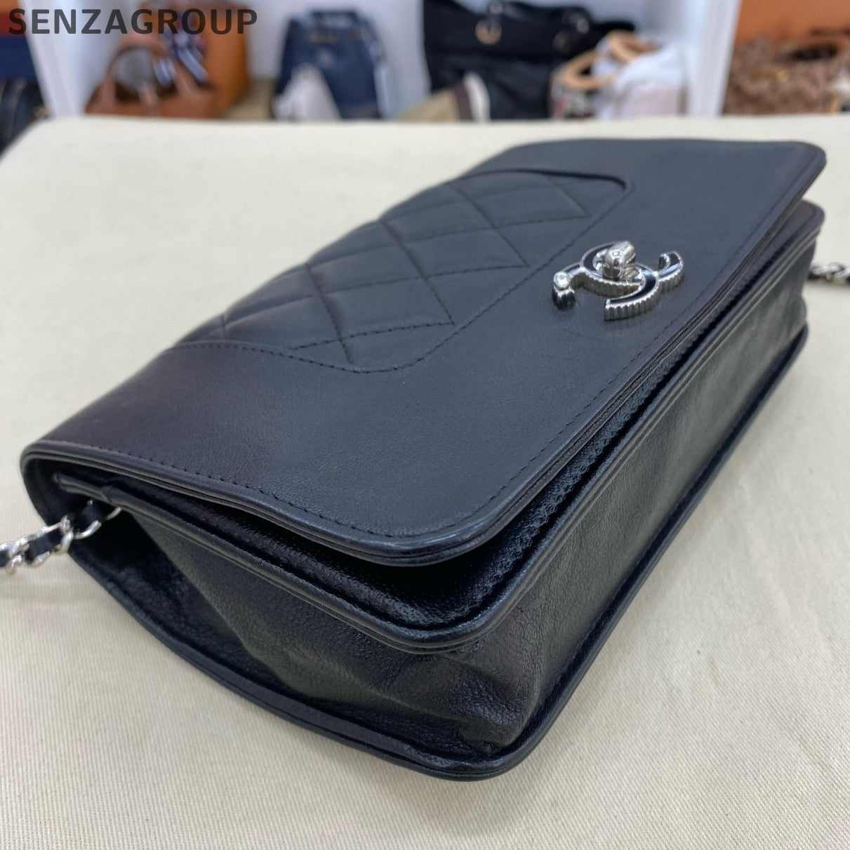 Chanel Classic Black Silver Quilted Chain Shoulder Crossbody Bag