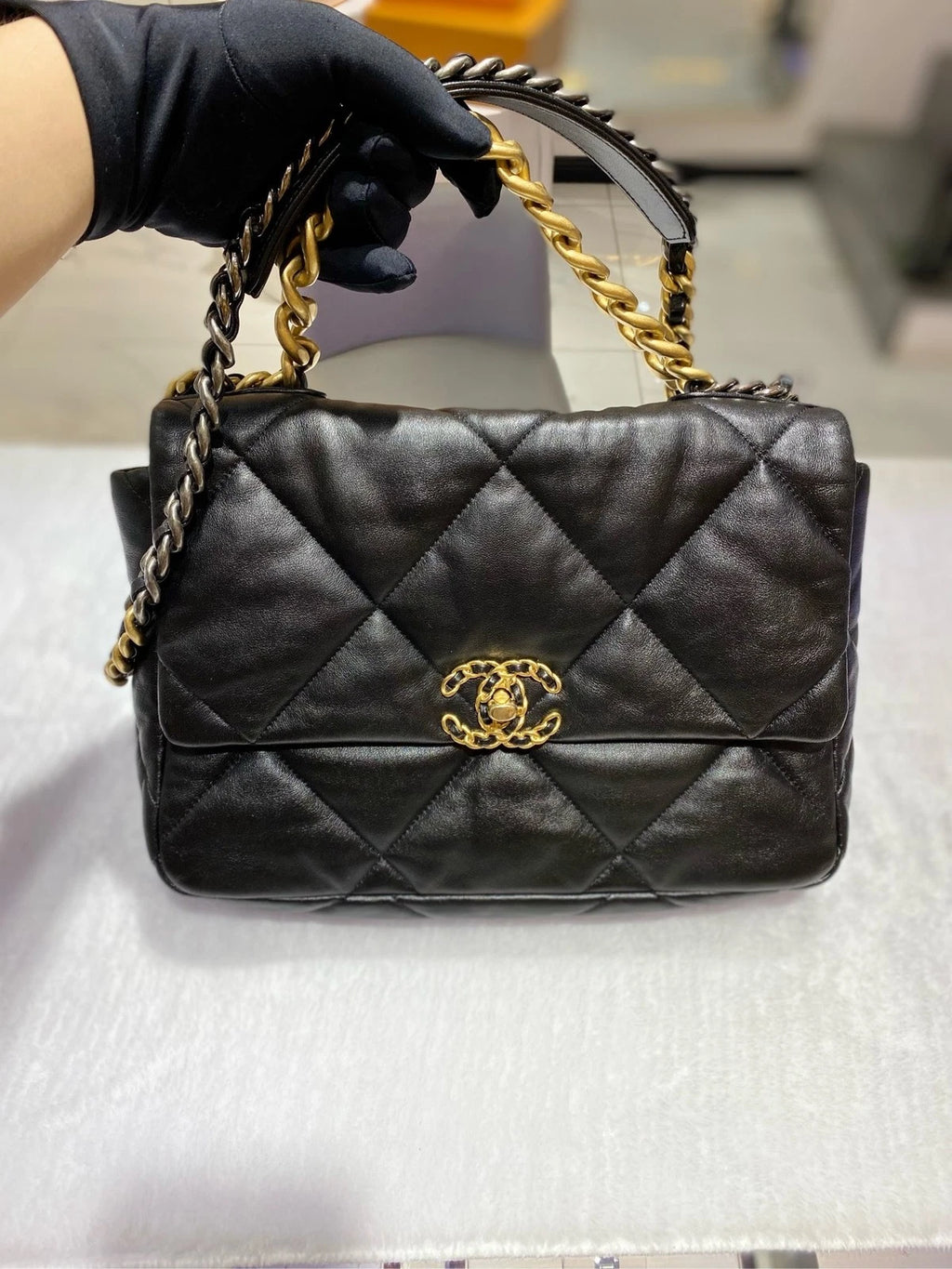 CHANEL Black 19Bag Medium Shoulder Crossbody Handbag For Women