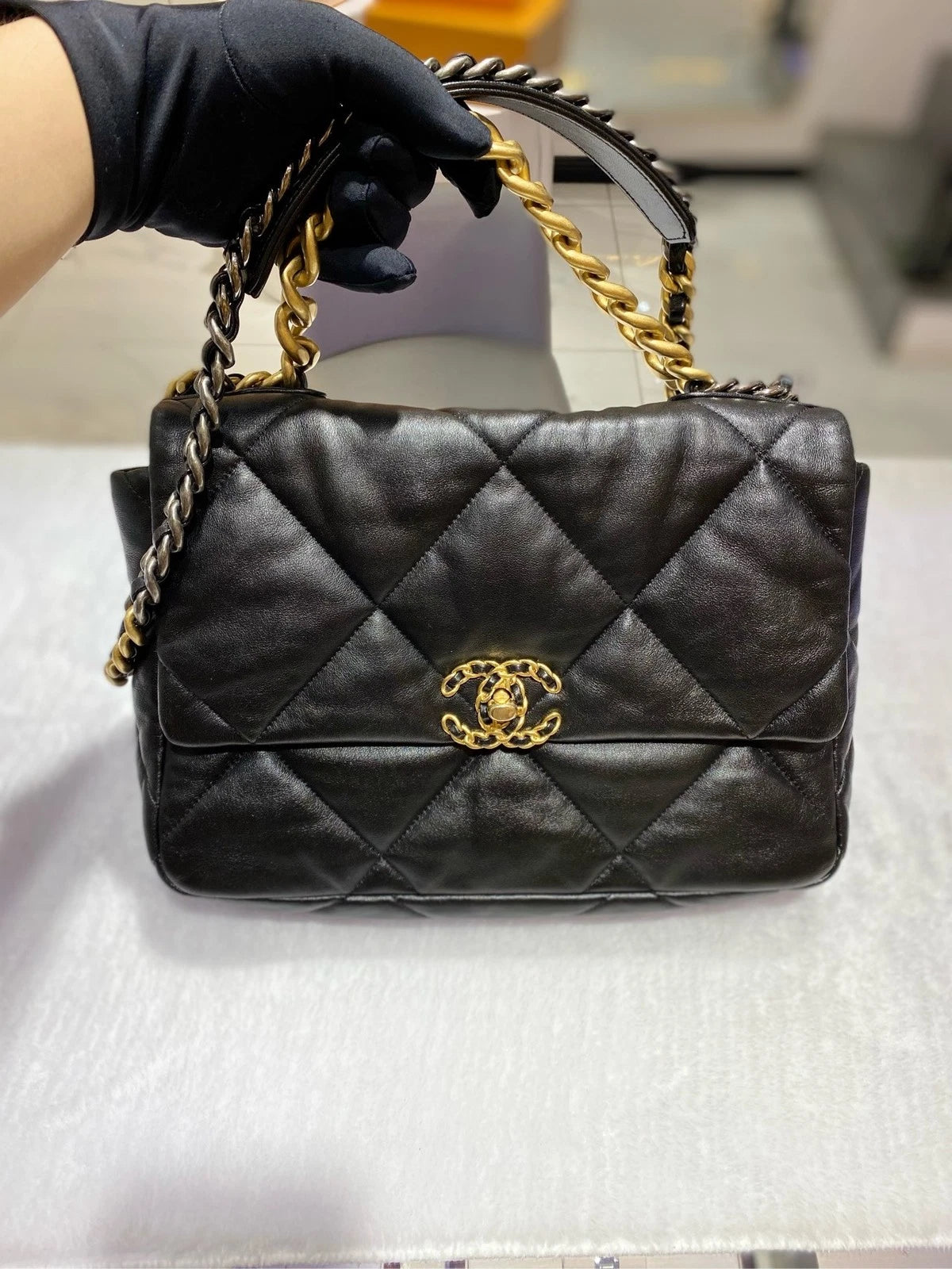 CHANEL Black 19Bag Medium Shoulder Crossbody Handbag For Women