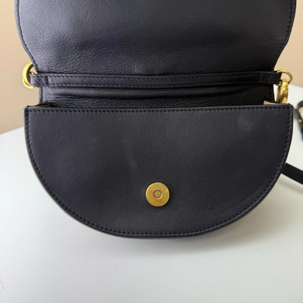 Chloe Nile Black Women Crossbody Top Handle Handbag