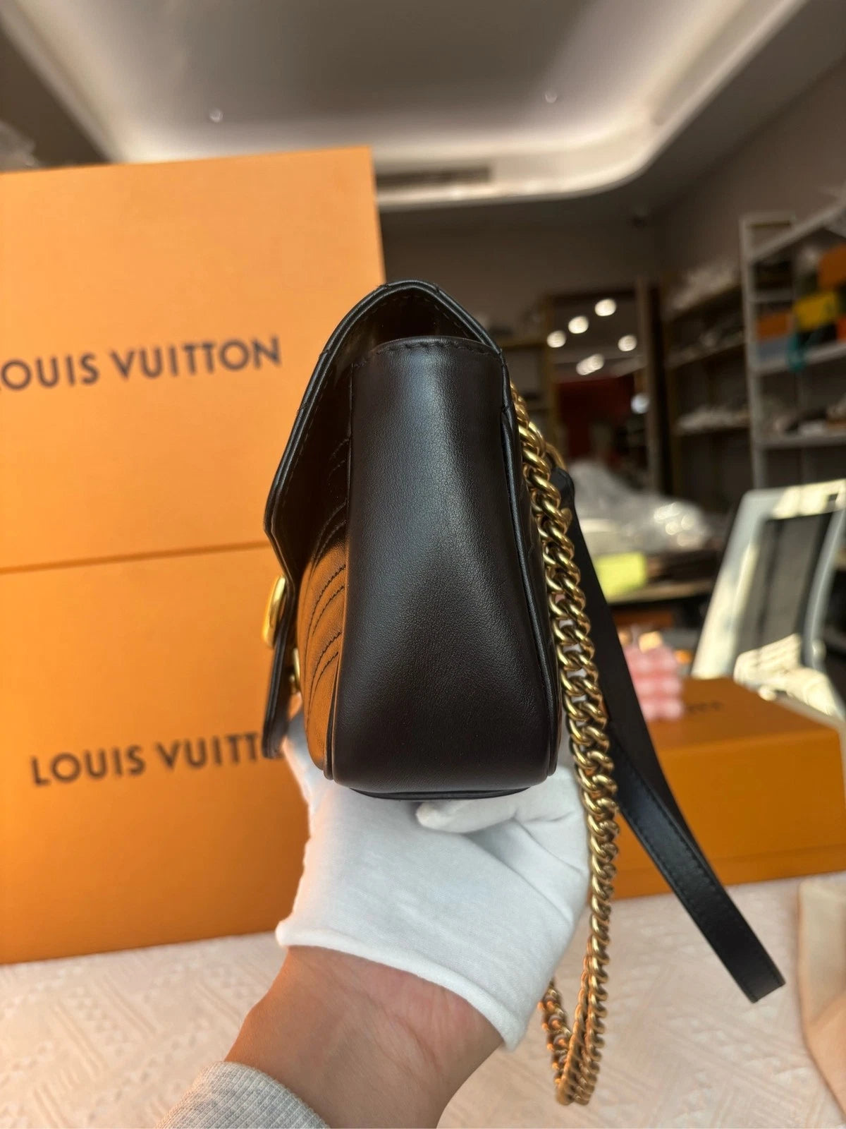 Gucci Marmont Shoulder Bag Excellent