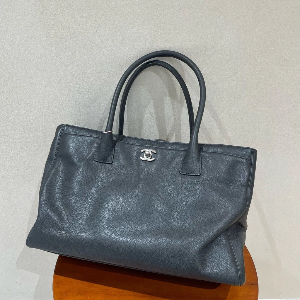 Chanel Cerf MM Calfskin Leather Gray Tote Handbag Silver Hardware No Strap