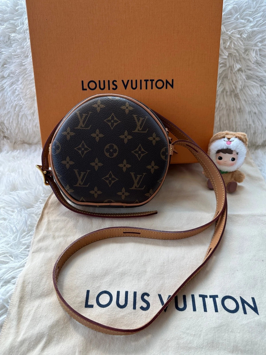 Louis Vuitton Monogram Canvas Round Mini Crossbody Bag For Women