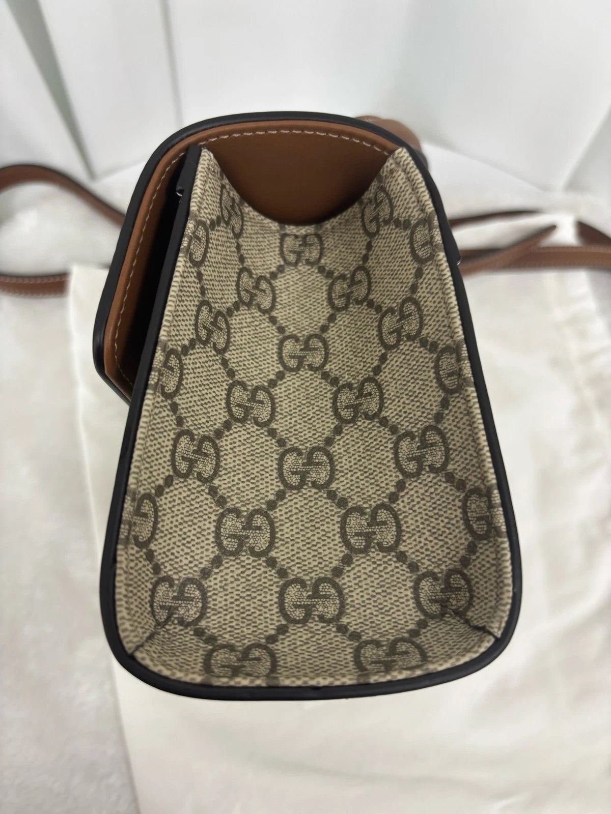 Authentic GUCCI Leather Top Handle Shoulder Bag For Women
