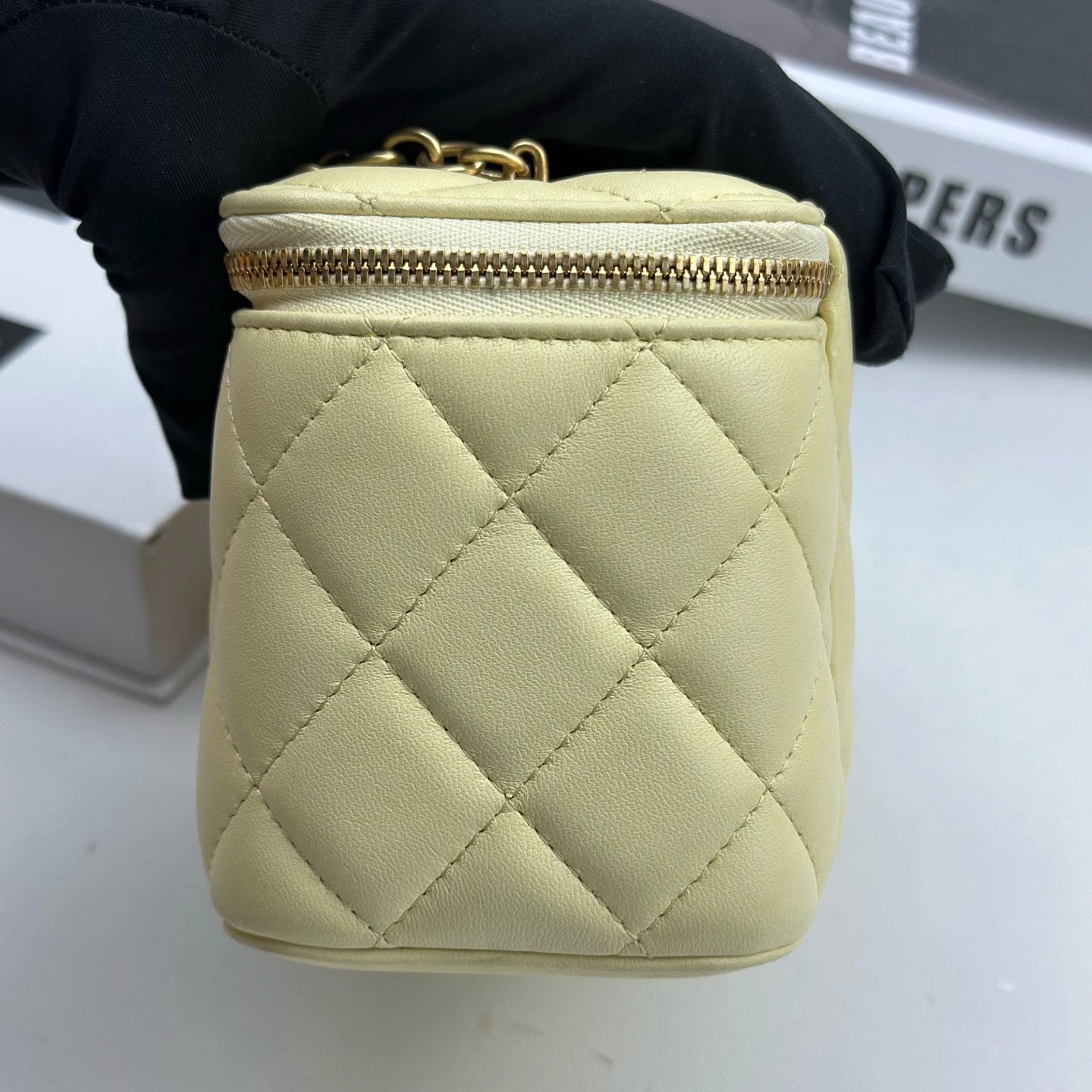 Chip Version Chanel Vanity Case Diamond Gold Chain Beige Shoulder Bag Crossbody
