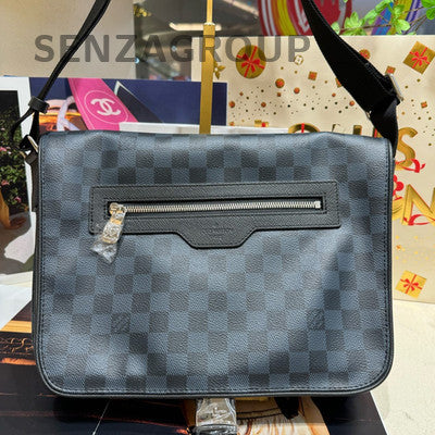 Louis Vuitton Mick Damier Graphite Messenger Bag Men's Classic