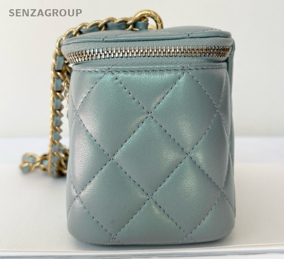 Chanel Lambskin Chain Diamond Crossbody Green Gold Used Women Classic Fashion