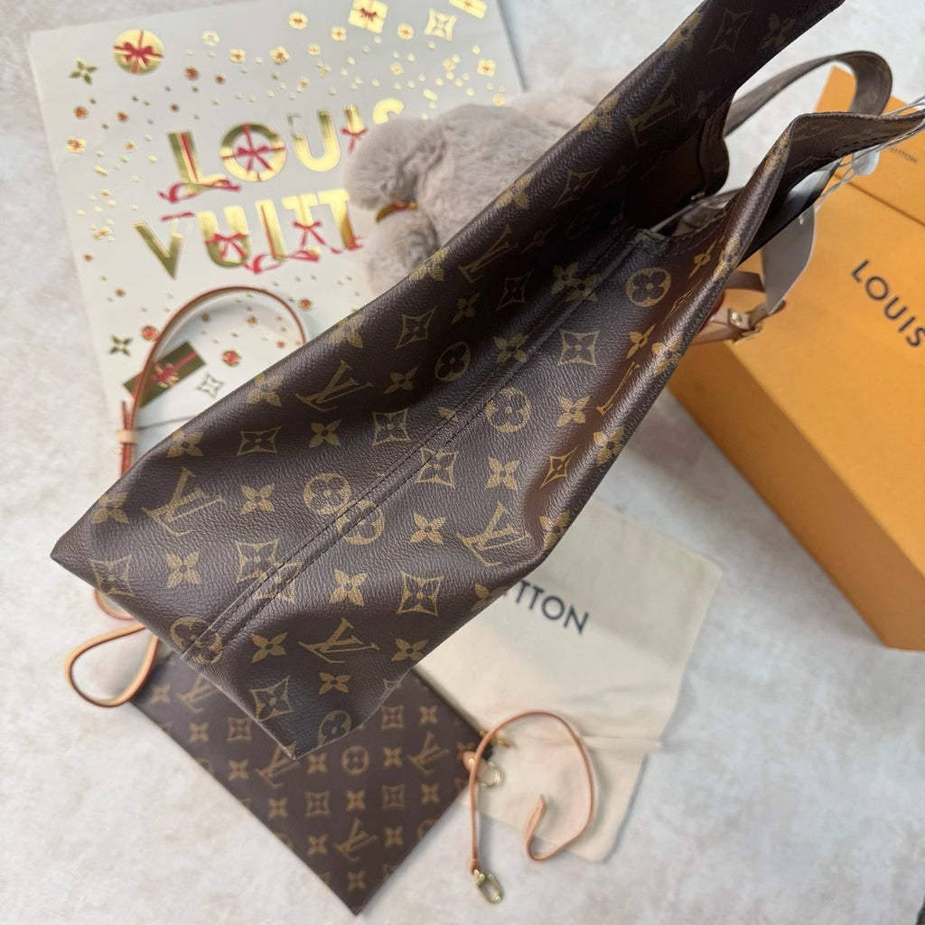 New Louis Vuitton Canvas Atlantis GM Large Bucket Bag For Women