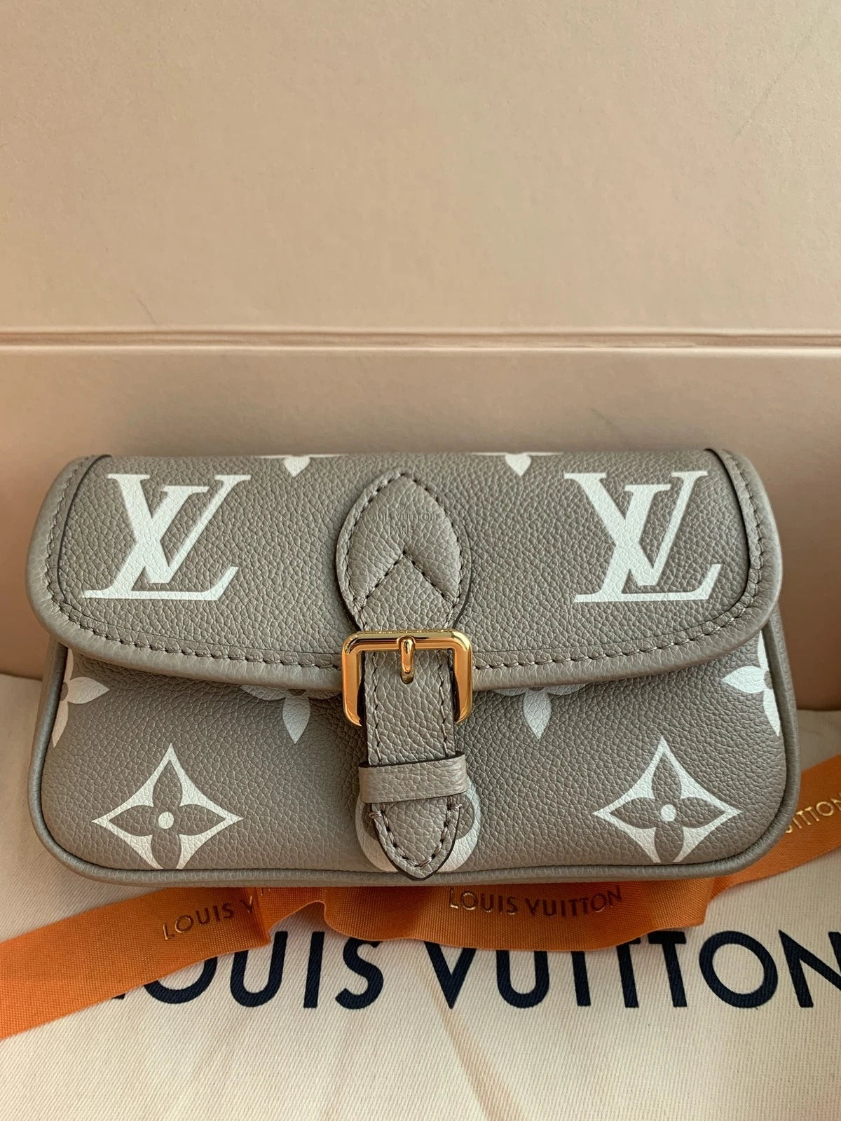 Louis Vuitton Leather Gray Nano Baguette Shoulder Bag For Women