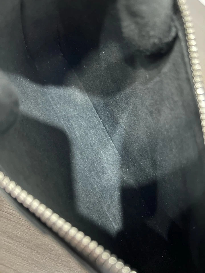 Louis Vuitton Easy Pouch On Strap Epi Leather Chain Black Shoulder Bag SHW