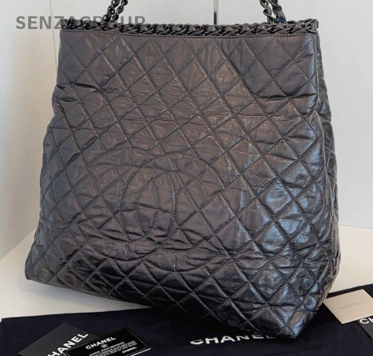Chanel Diamond Chain Tote Handbag Shoulder Bag Black Used Women Classic