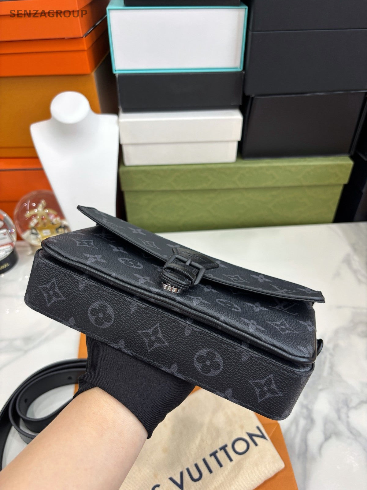 Louis Vuitton Monogram Black MONTSOURIS Crossbody bag Almost Brand NEW