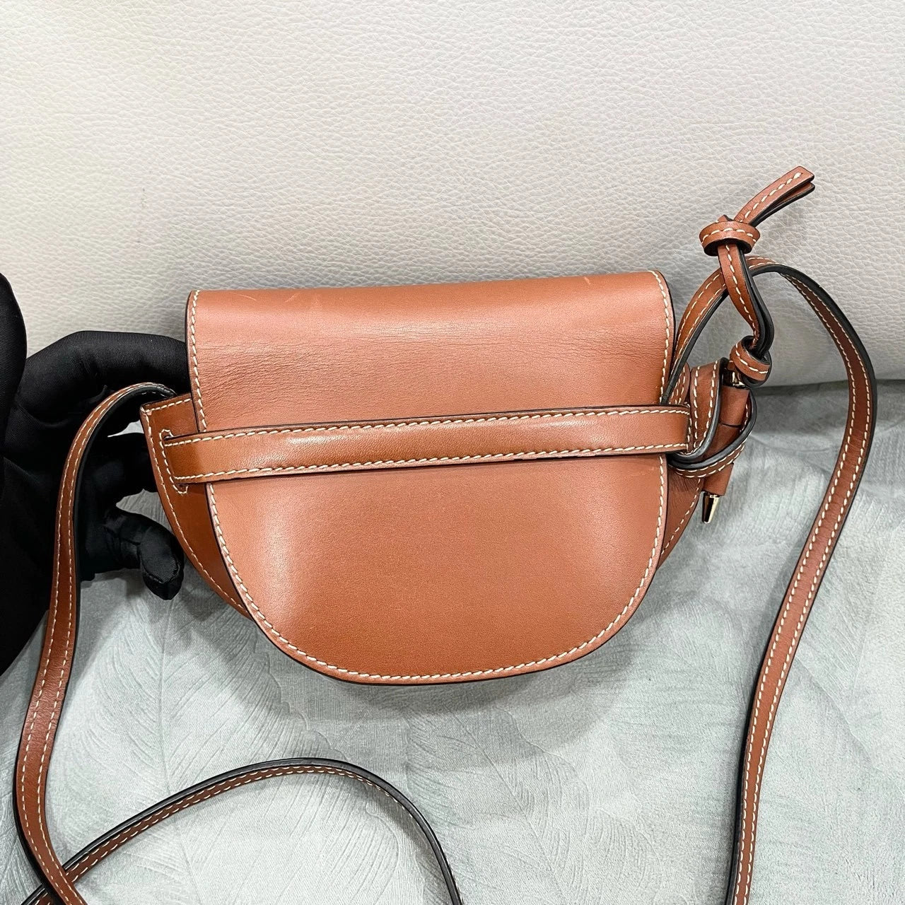 Loewe Saddle Leather Brown Shoulder Bag Excellent