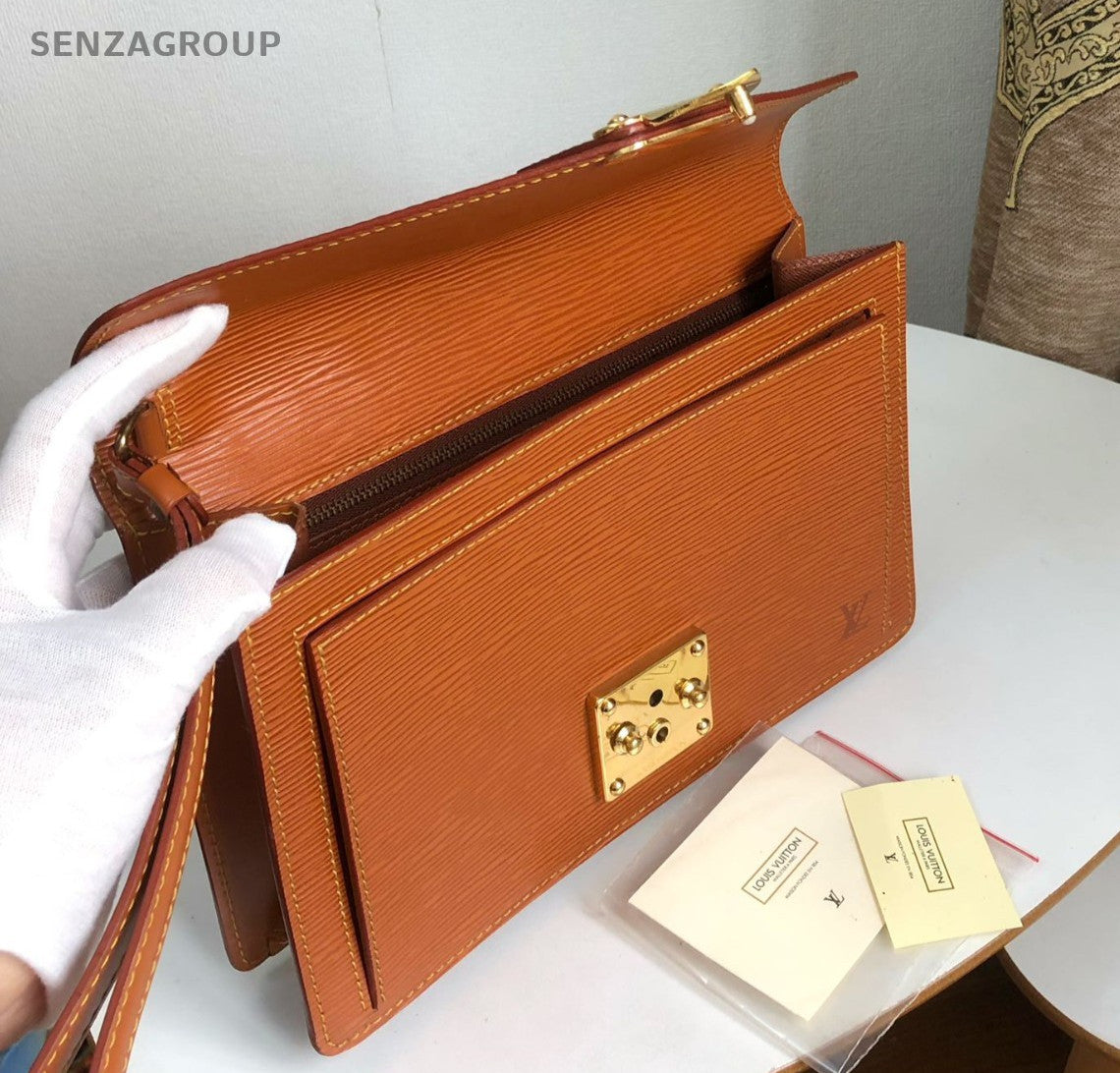 Louis Vuitton Epi Leather Handbag caramel color with Gold Women