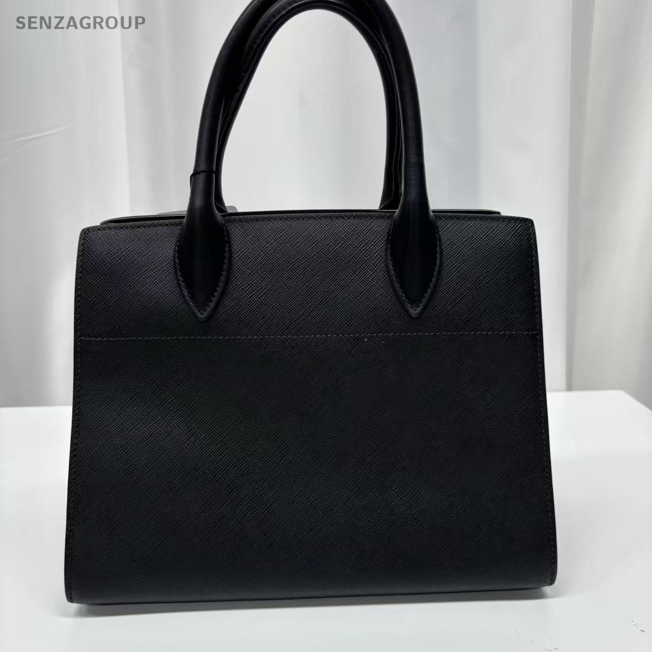 PRADA SAFFIANO Black gold Shoulder handbag