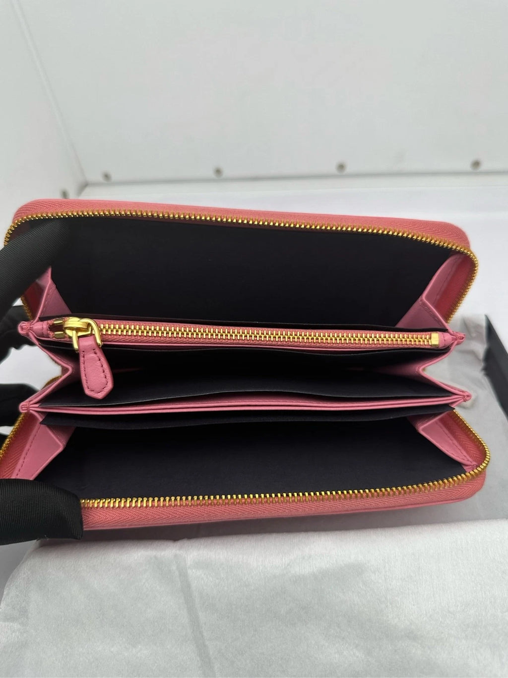 PRADA Women Pink Leather Short Wallet Clutch