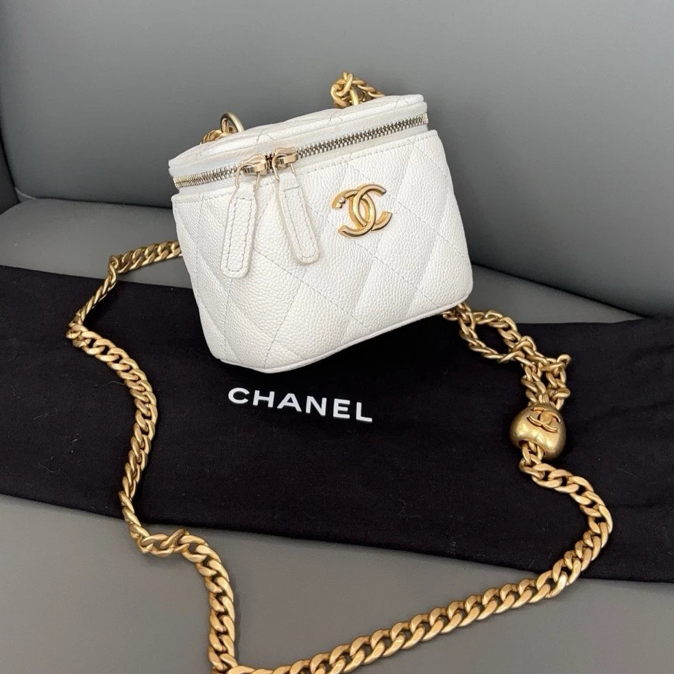 Authentic Chanel Chain Box Calfskin Shoulder Crossbody Bag White GHD