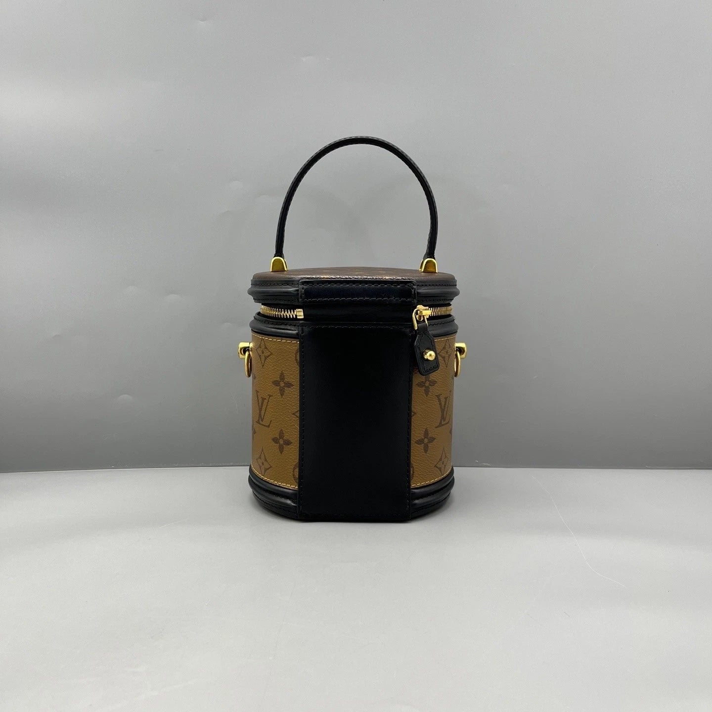 Louis Vuitton Monogram Canvas Bucket Bag For Women