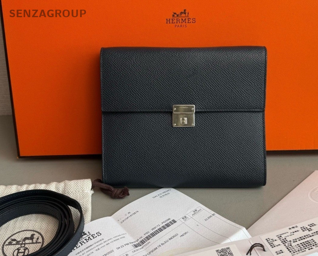 Hermès Clic 16 Epsom Leather Shoulder Crossbody Bag Women Blue Almost Brand new