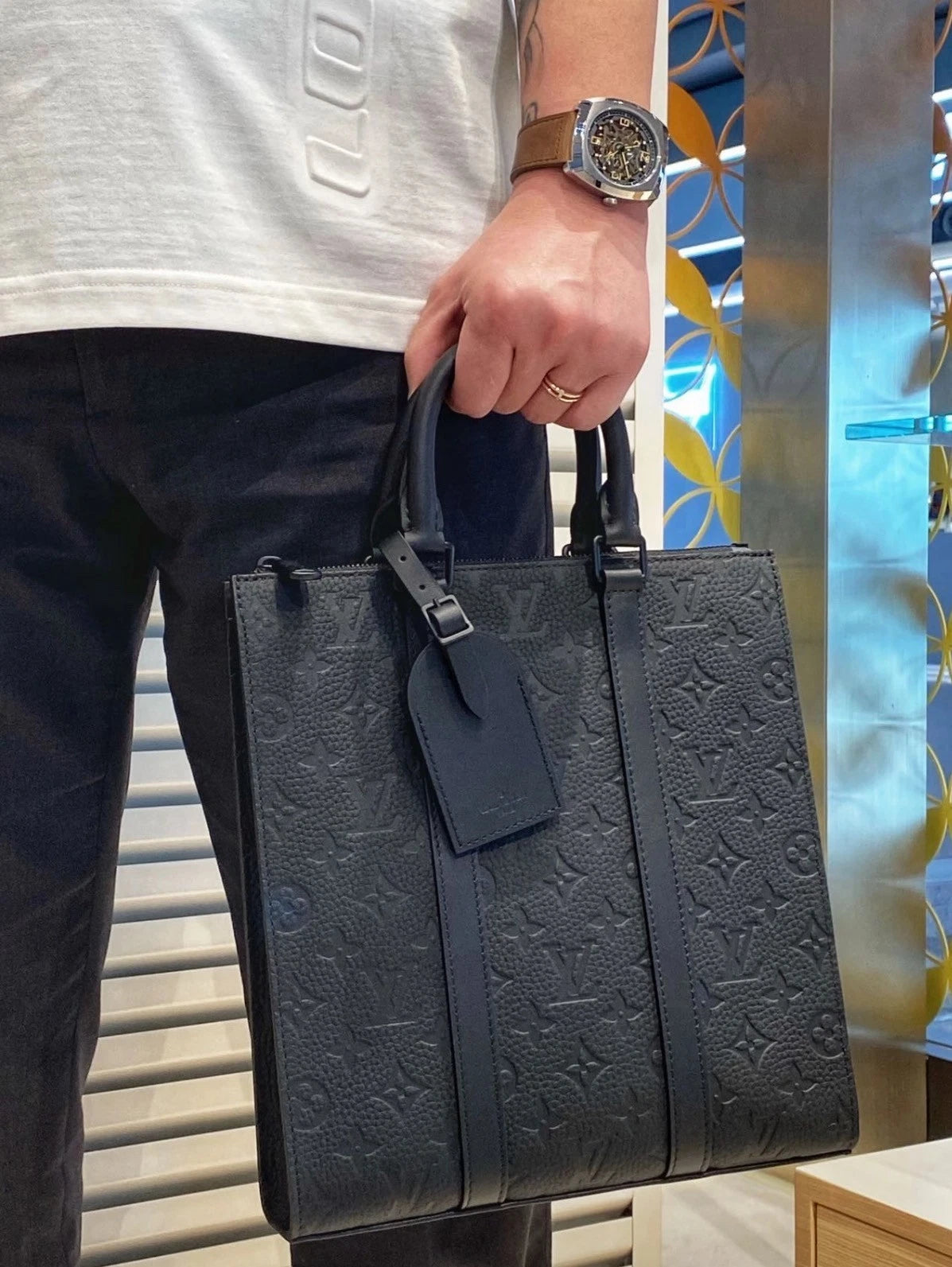 Excellent Louis Vuitton Sac Plat Calfskin Monogram Black Handbag Shoulder Bag