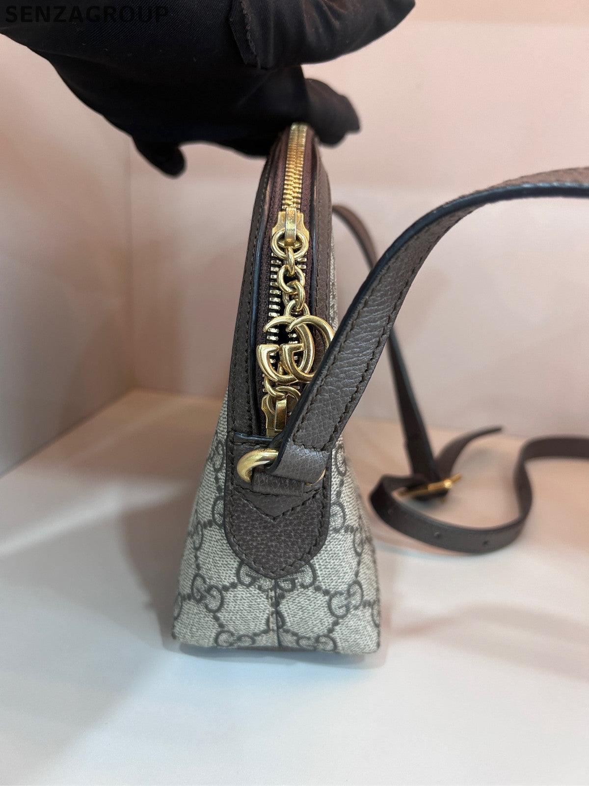 Gucci GG Supreme Shell Shoulder Crossbody Bag Brown Beige Classic Women