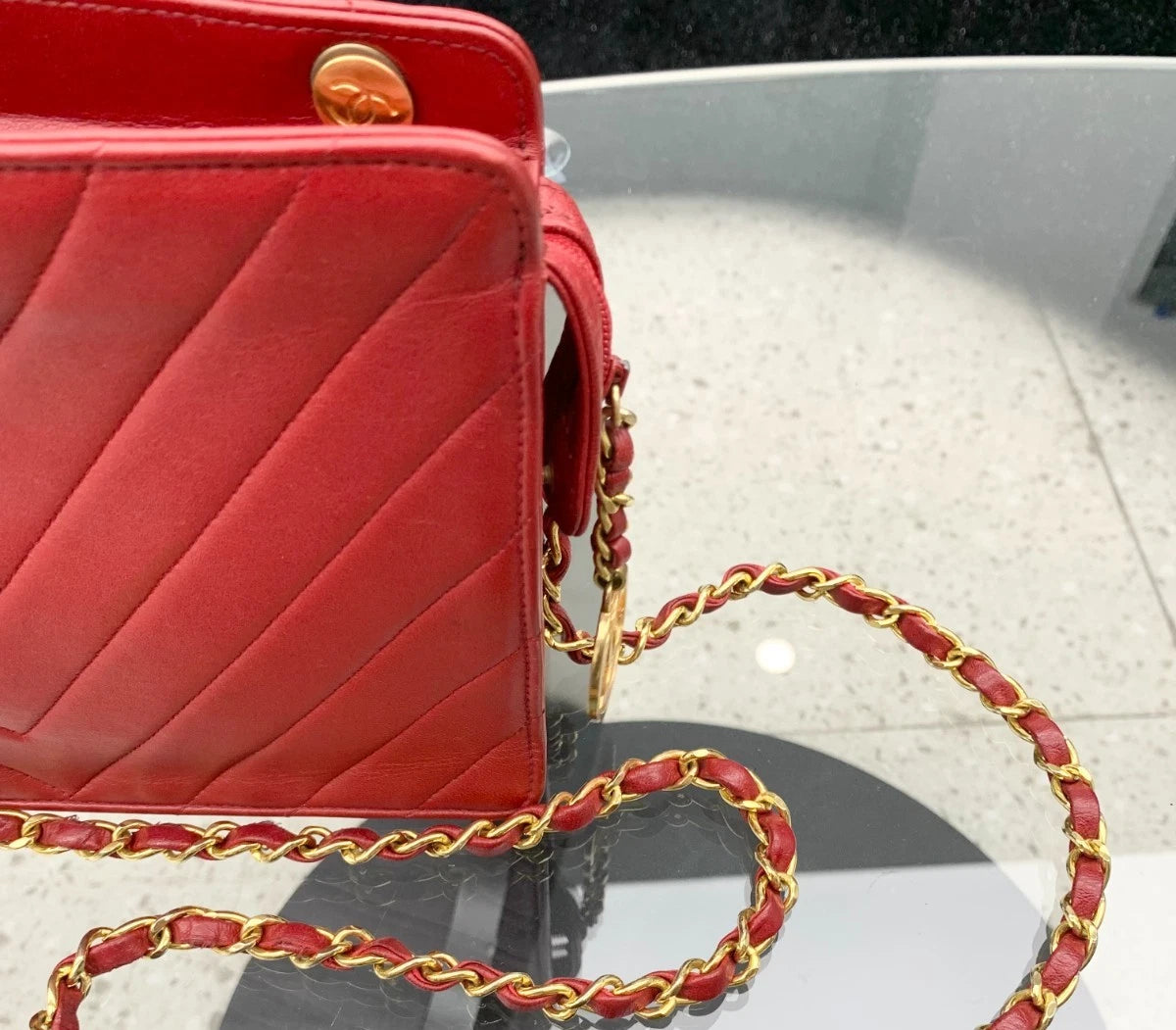 Chanel Calfskin Red Gold Chain Shoulder Bag Crossbody Bag Women Fashion S