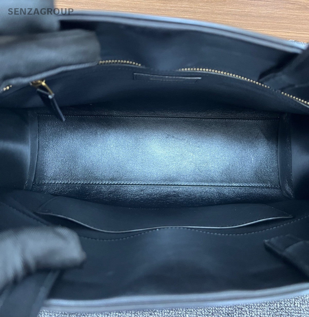 Saint Laurent  Manhattan GM Handbag Crossbody Black Gold Used Women Classic